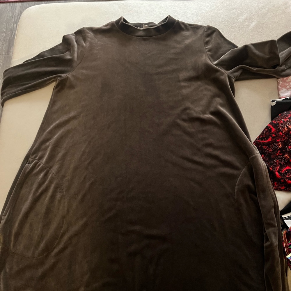 Gray velvet midi dress